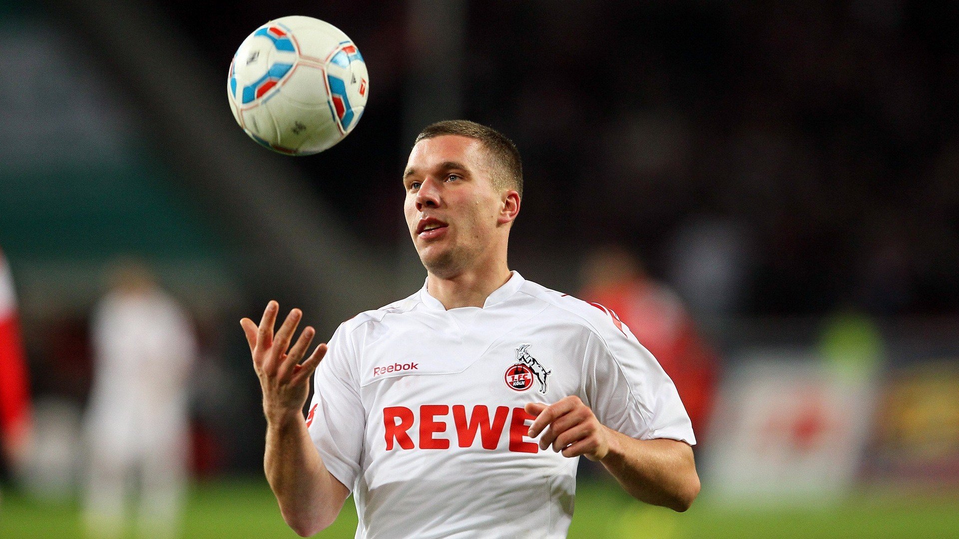 开云体育中国官方网站-NBA回顾:近10场9胜!湖人距第7差0.5胜场,詹眉关键发力带领湖人后来居上